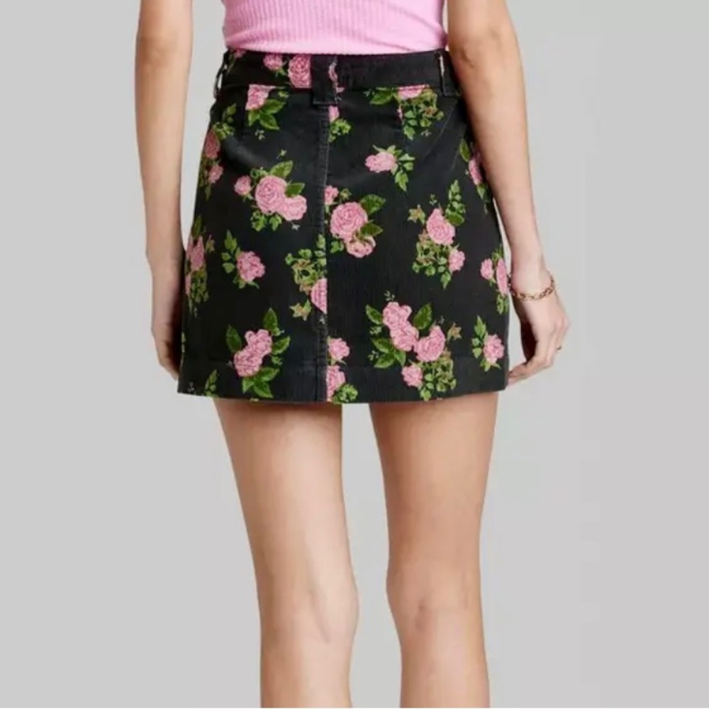 5/$25 Wild Fable Black Floral Mini Skirt - Picture 2 of 4